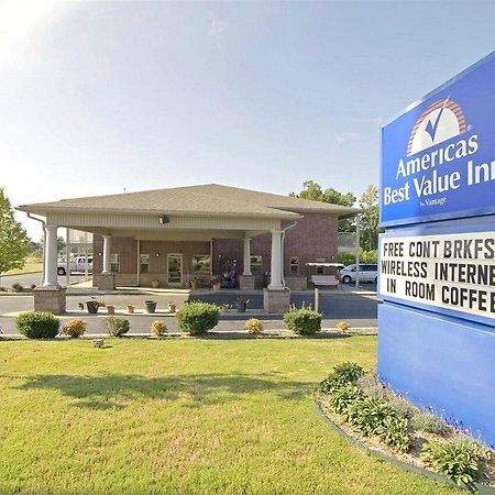 Americas Best Value Inn Bryant Exterior photo