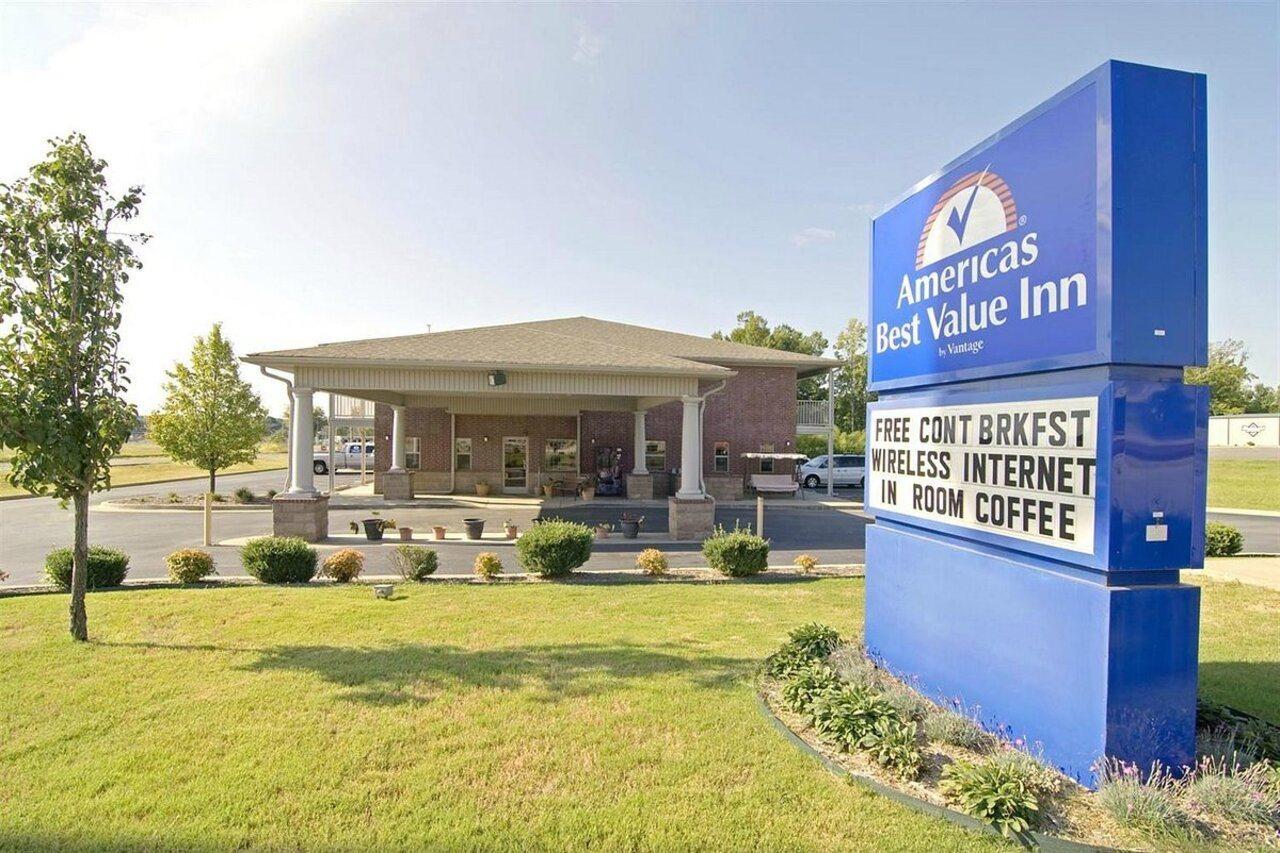 Americas Best Value Inn Bryant Exterior photo