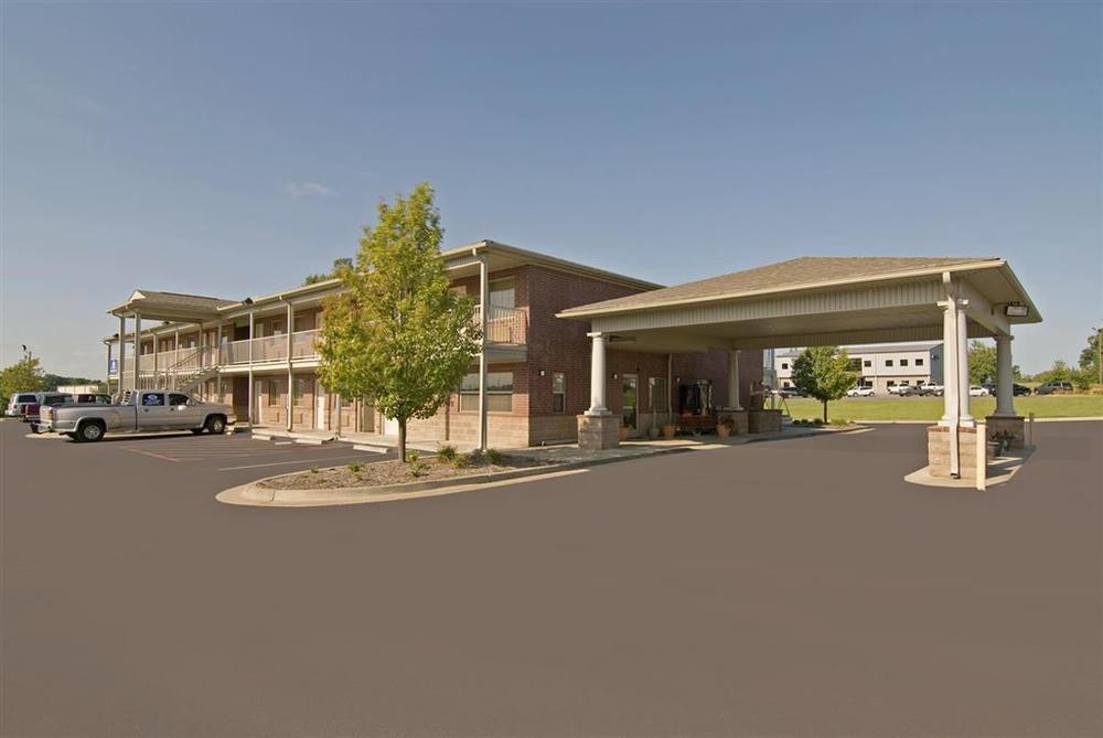 Americas Best Value Inn Bryant Exterior photo